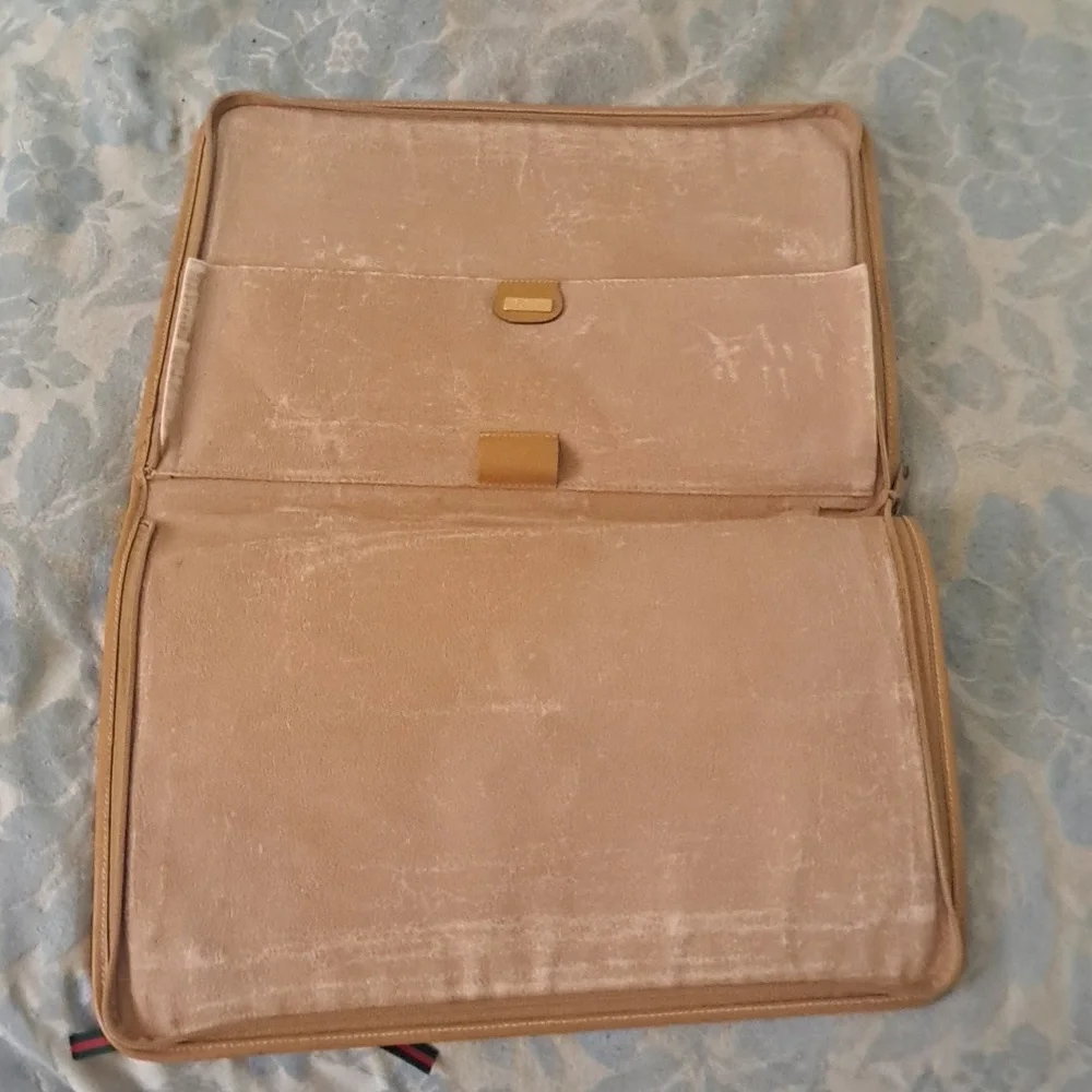 Authentic Vintage Gucci Document Folder Italy